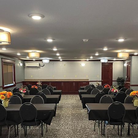 Fireside Inn And Suites Девілс-Лейк Екстер'єр фото
